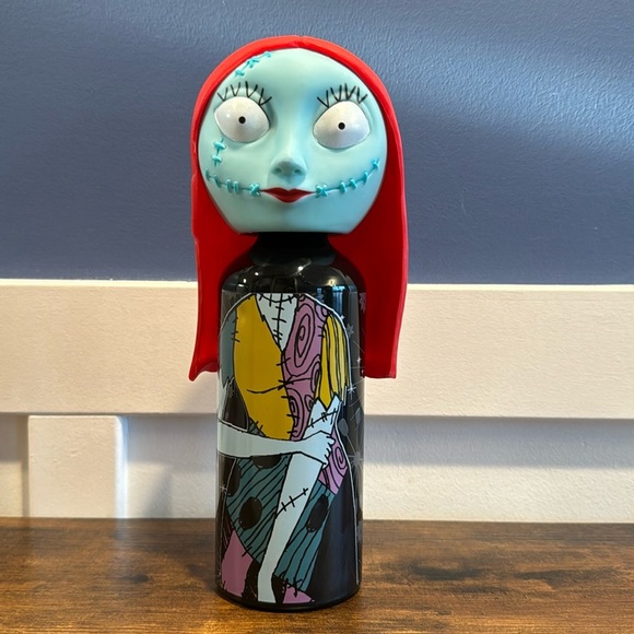 Disney Nightmare Before Christmas Sally Aluminum Water Bottle NEW - Picture 1 of 8